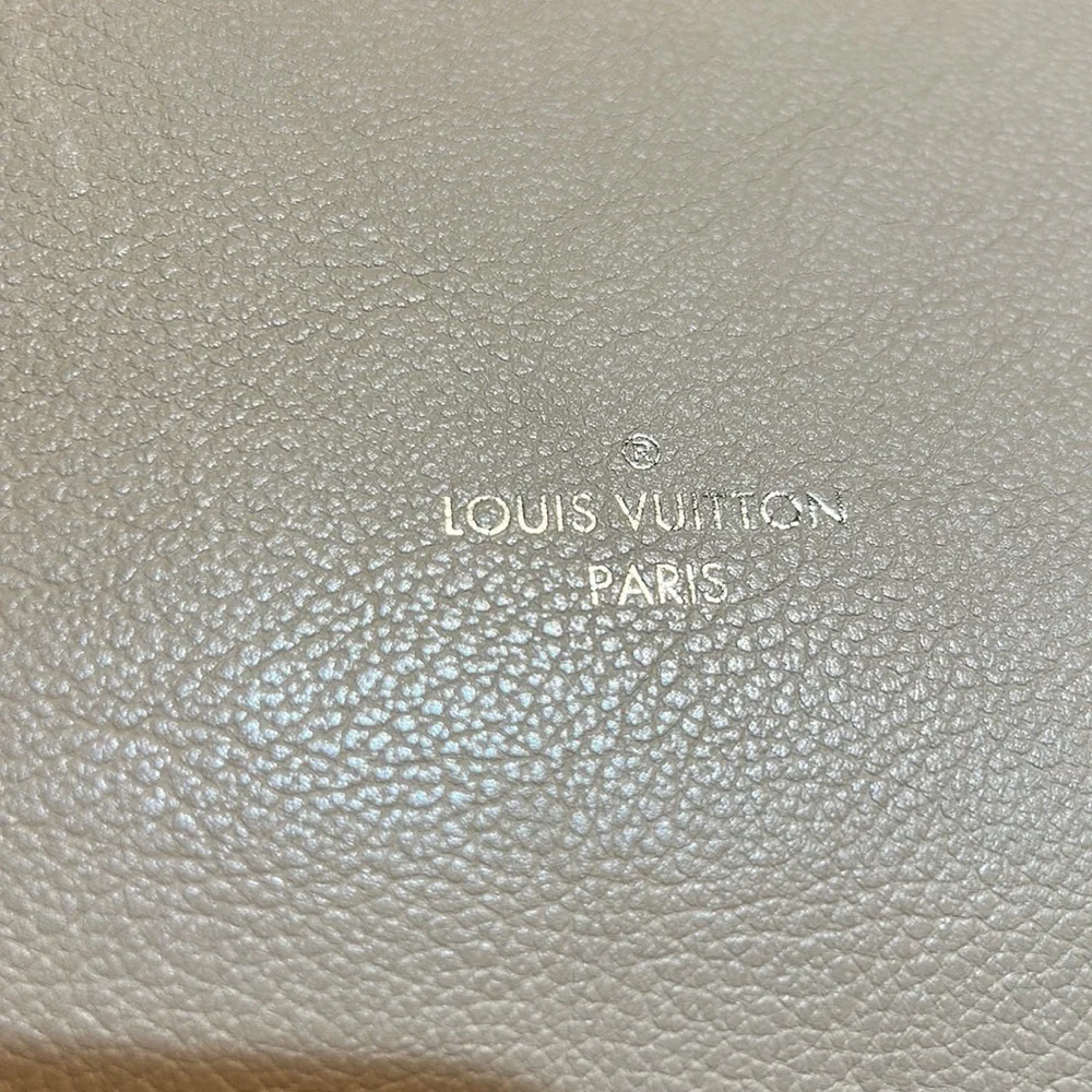 Louis Vuitton Kimono Shoulder Bag. Beige and brown monogram.Luxury Louis Vuitton